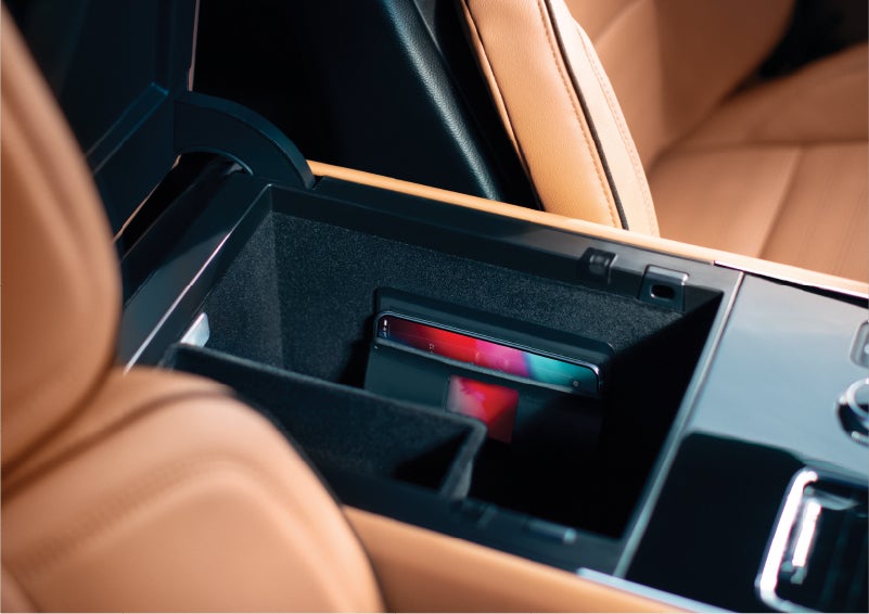 The interior of a 2023 Lincoln Aviator® Black Label model is shown in the Flight theme | Boulevard Lincoln in Georgetown DE