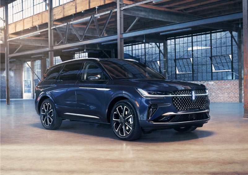 A 2024 Lincoln Nautilus® SUV is parked in an industrial space. | Boulevard Lincoln in Georgetown DE